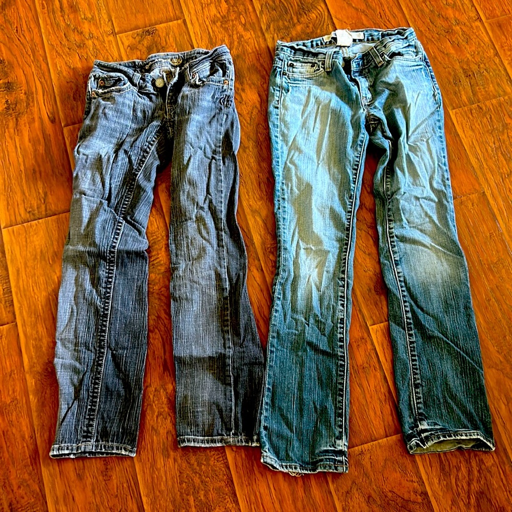 2 pairs of jeans. XS